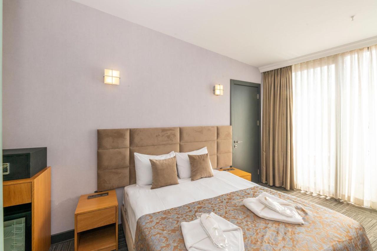 Taksim Hotel V Plus Istanbul Bagian luar foto
