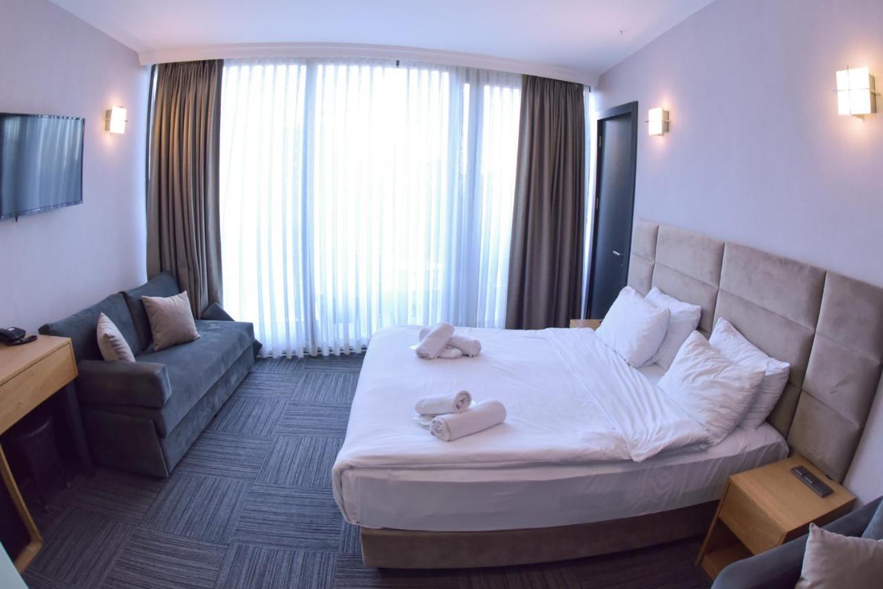 Taksim Hotel V Plus Istanbul Bagian luar foto