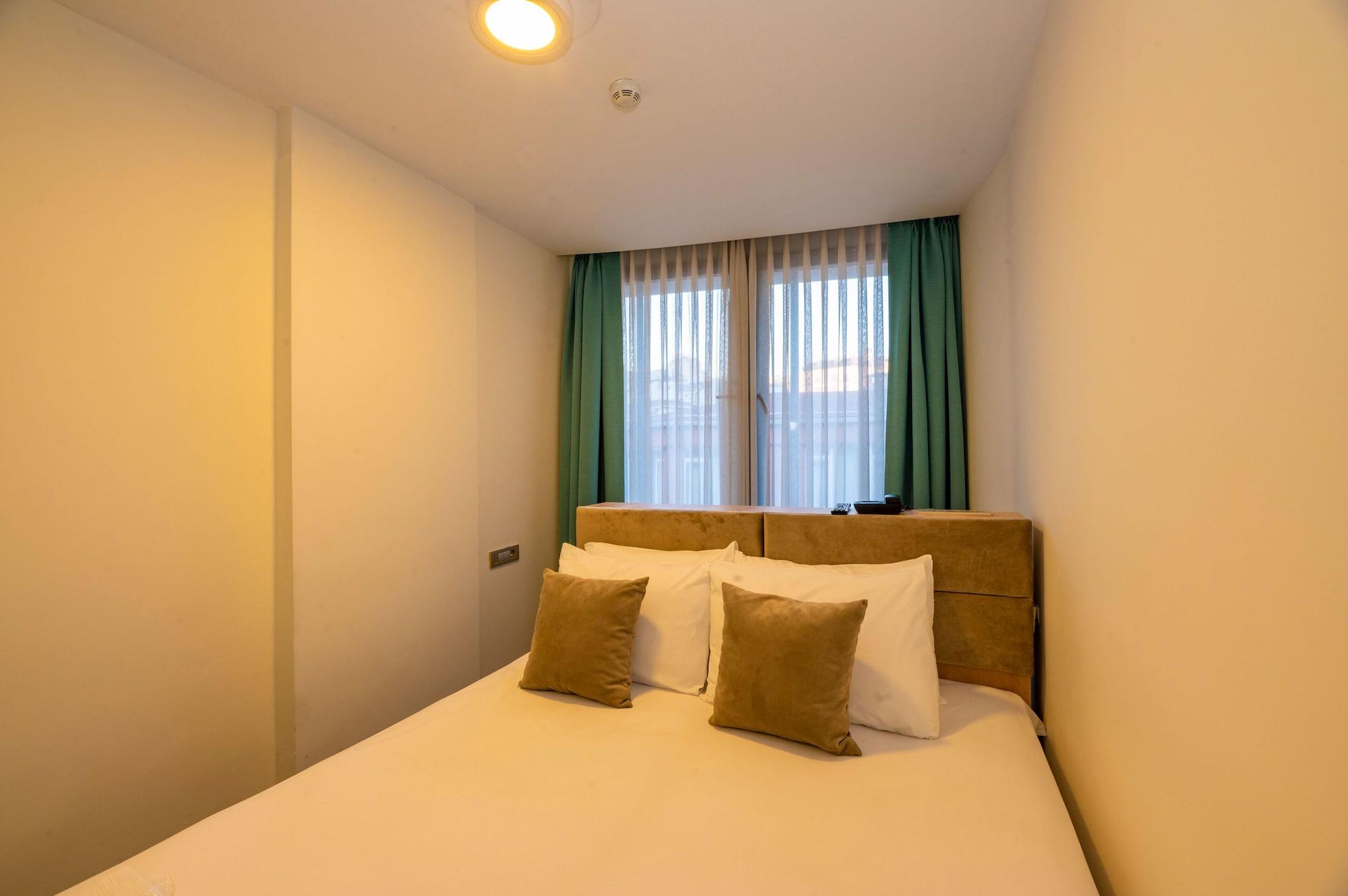 Taksim Hotel V Plus Istanbul Bagian luar foto