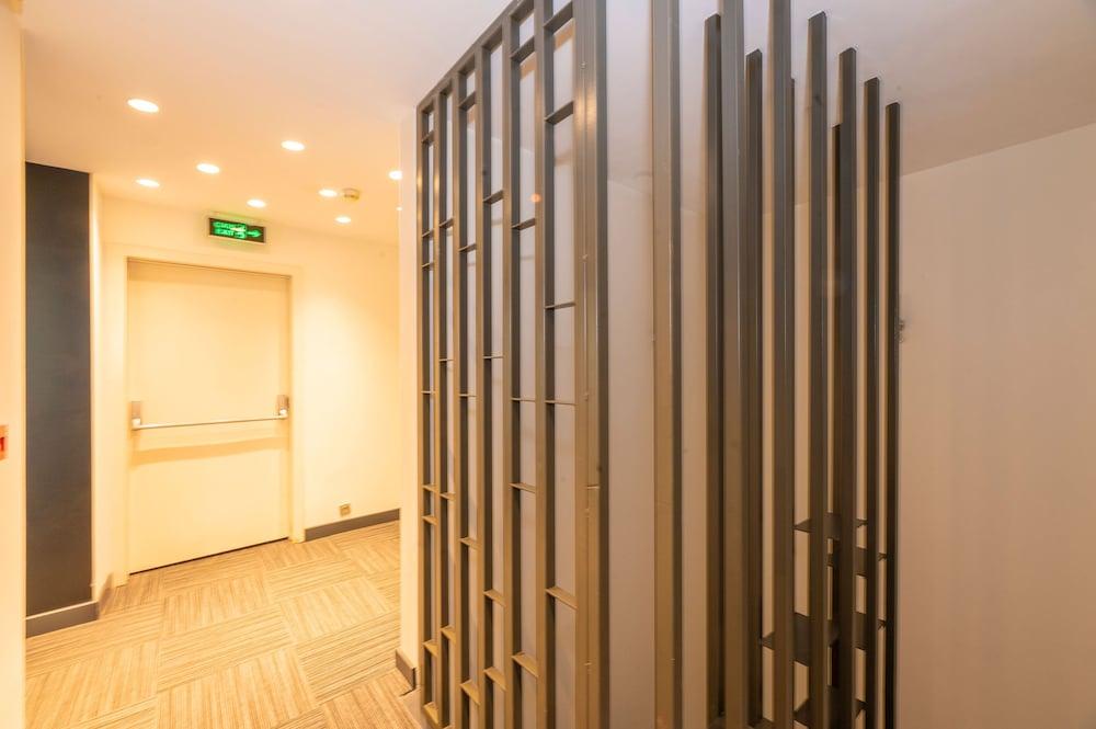 Taksim Hotel V Plus Istanbul Bagian luar foto