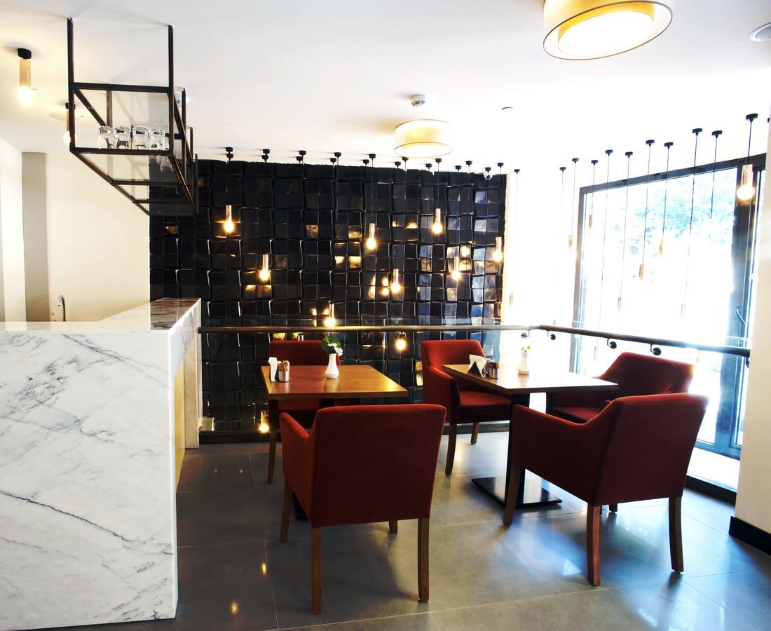 Taksim Hotel V Plus Istanbul Bagian luar foto